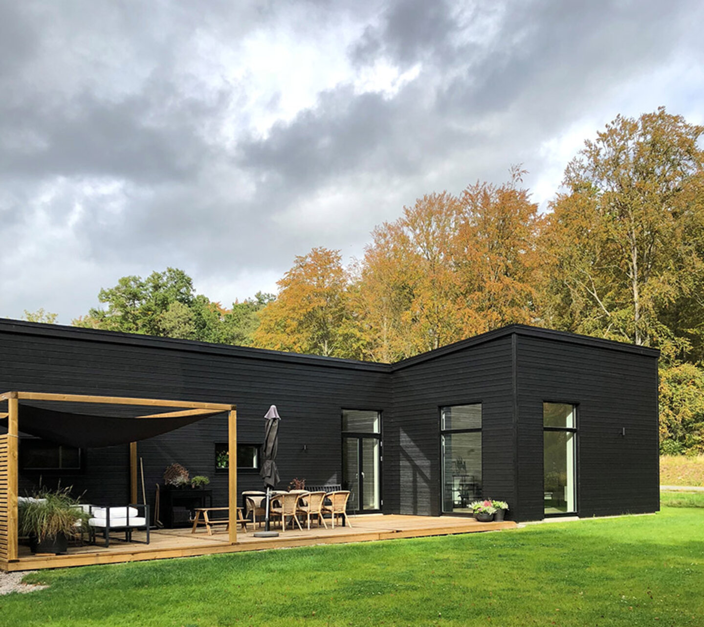 Black House Black House