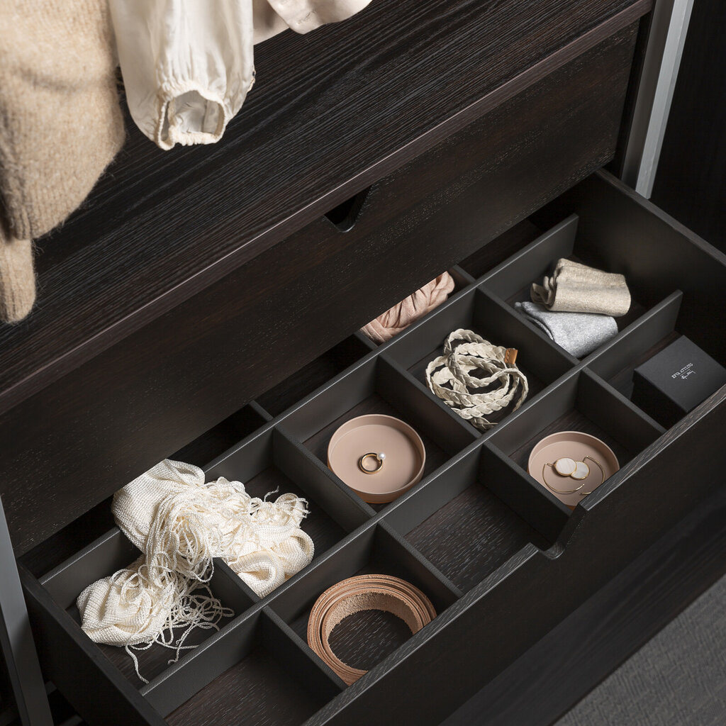 Garderobsinredning lådindelning 15 rökt ek