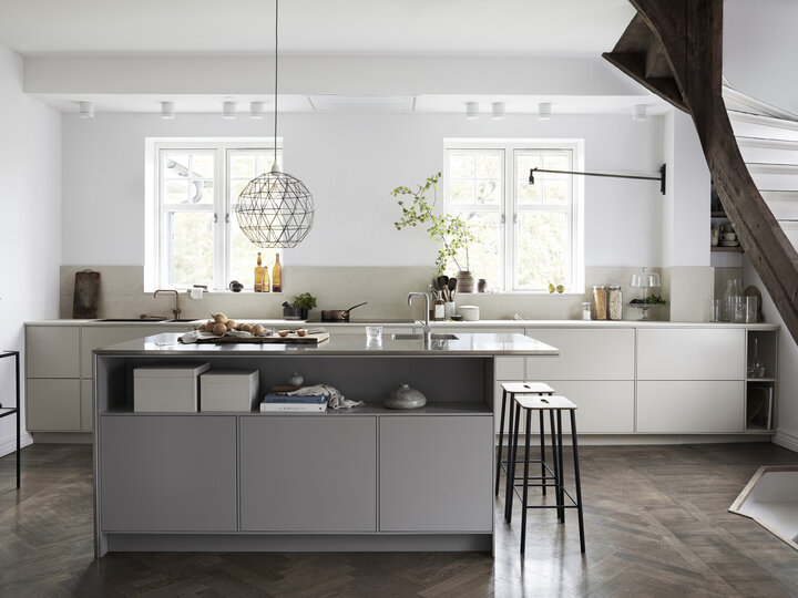 Köksinspiration Bistro ostronbeige och varmgrå