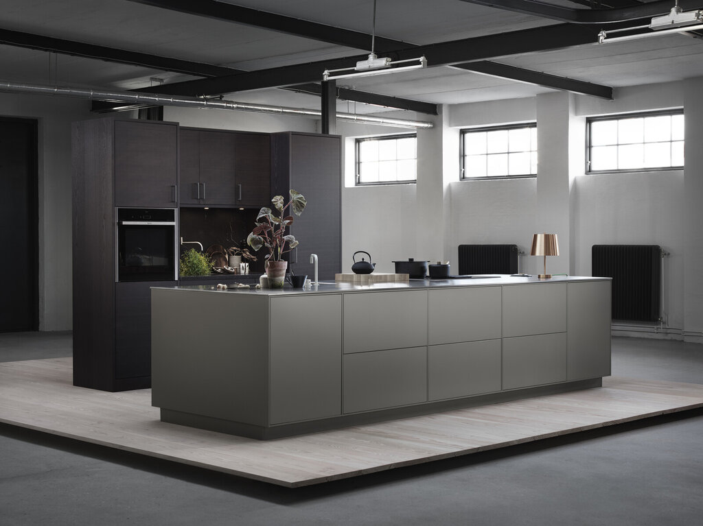 Köksinspiration Bistro varmgrå och ask brunbets