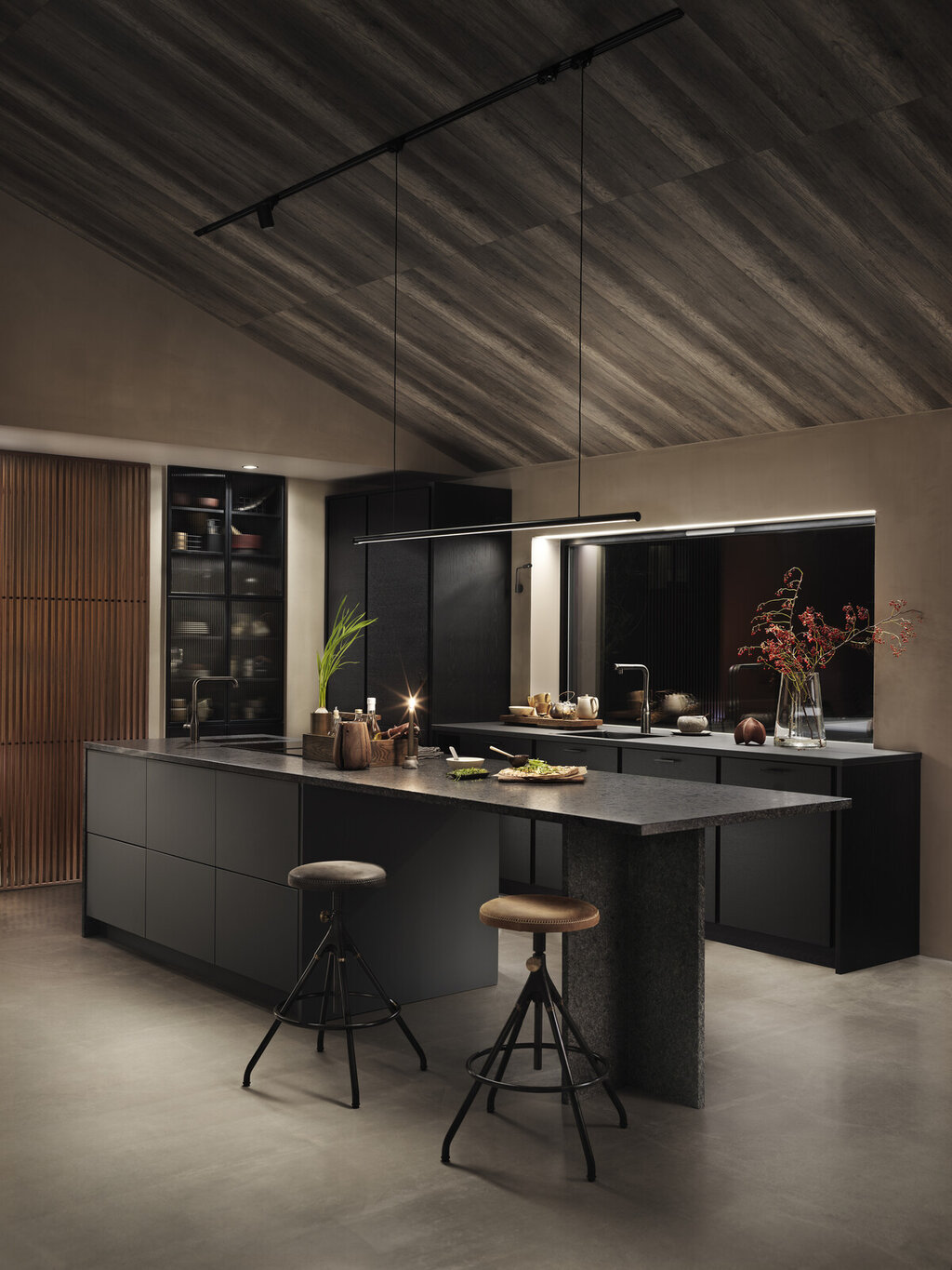 Köksinspiration Bistro ek svartbets Fenix grafitgrå Köksinspiration Bistro ek svartbets Fenix grafitgrå