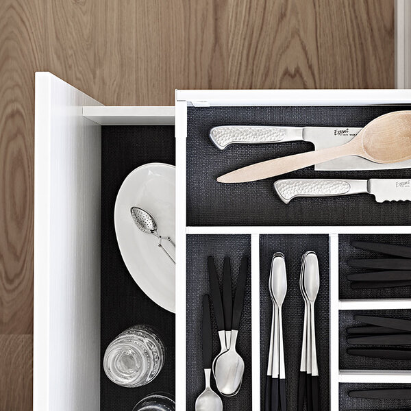 Kök - Vit låda med sida i plåt Kök - Vit låda med sida i plåt