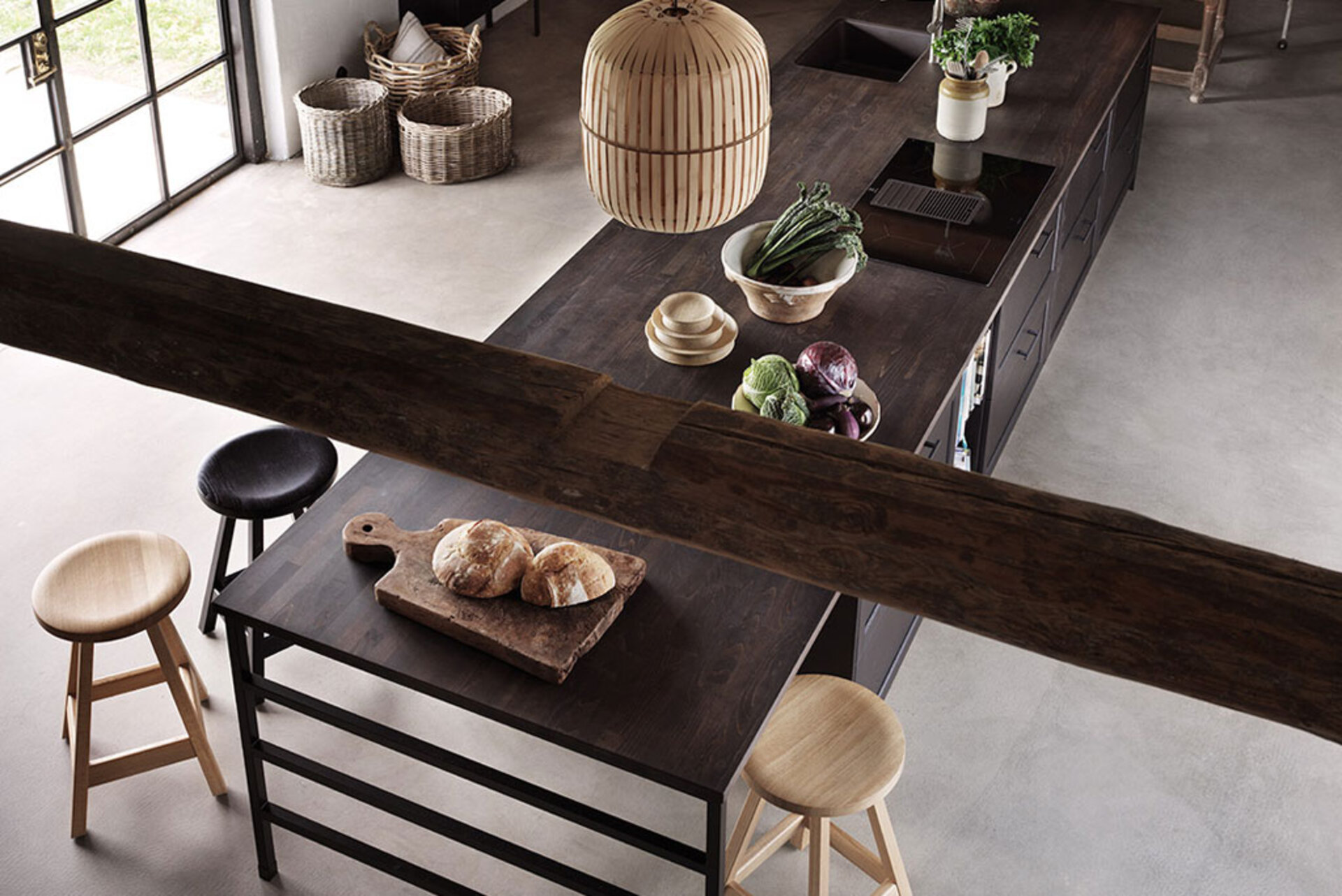 Bänkskiva i massivt trä Bänkskiva i massivt trä