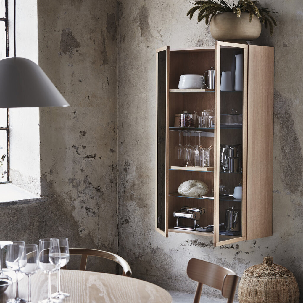 Accentskåp Lounge ek vitpigmenterad utan benstativ