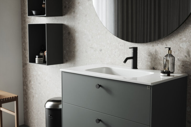 Badrumsinspiration Lessmore gröngrå