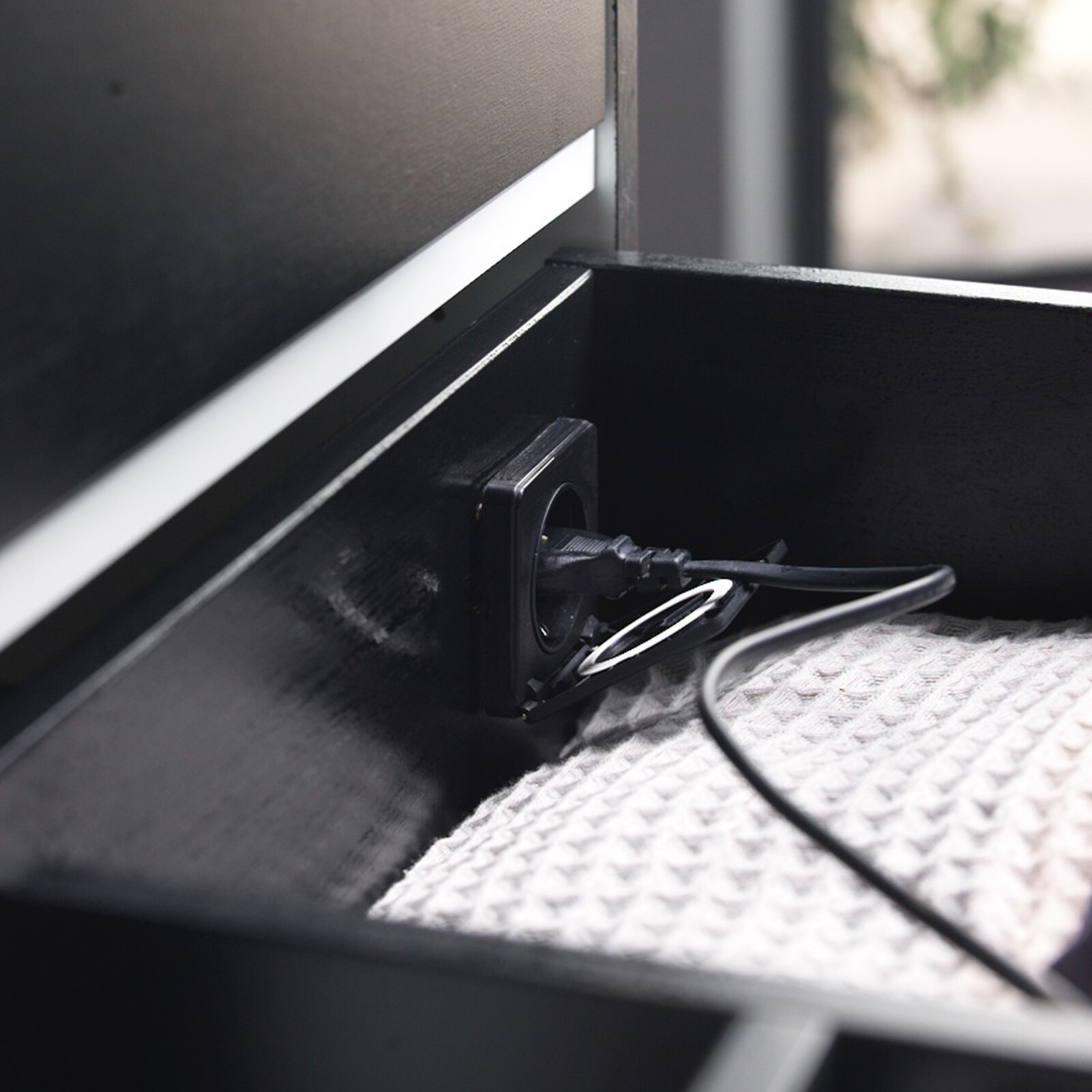 Eri qora tanlini soradi