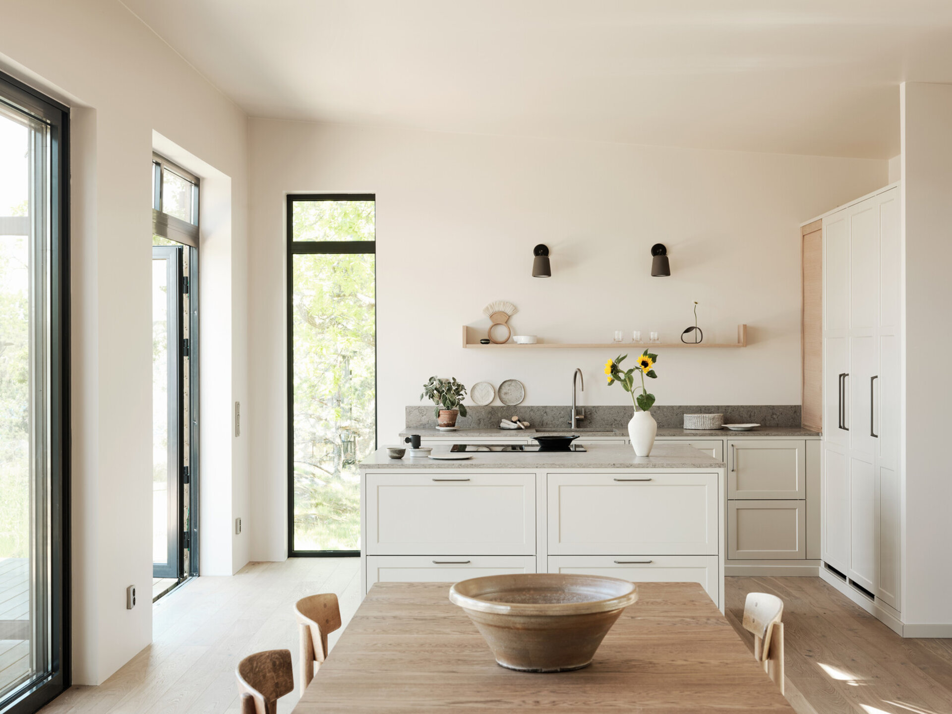 Köksinspiration Gastro ask ostronbeige